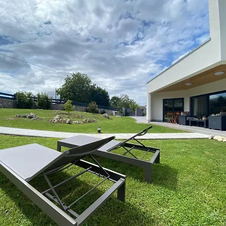 La Llosina Alquiler íntegro Llanes